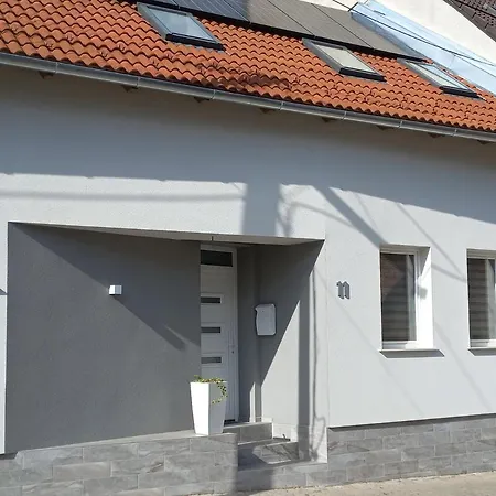 Major11 - Zsolnay Negyed 아파트 페치