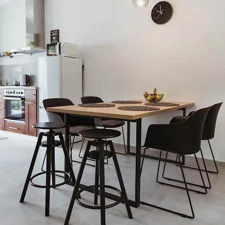 Major11 - Zsolnay Negyed Apartment *