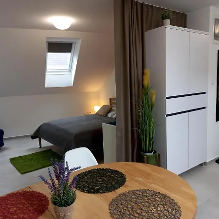 아파트 Major11 - Zsolnay Negyed 페치