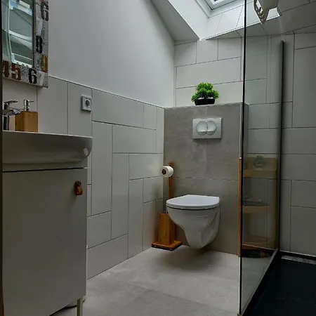 Major11 - Zsolnay Negyed Apartment *