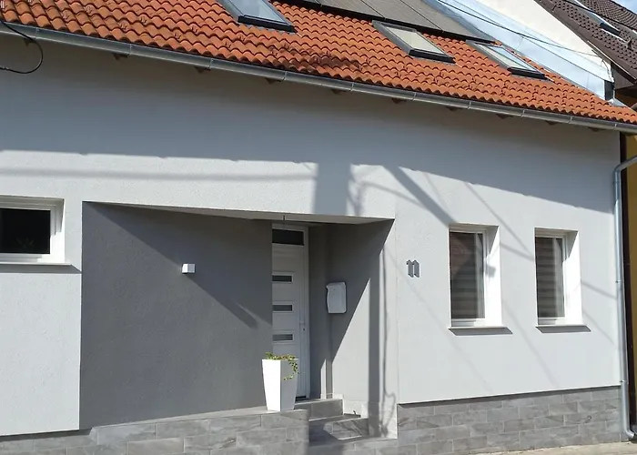 Major11 - Zsolnay Negyed Apartment Pecs