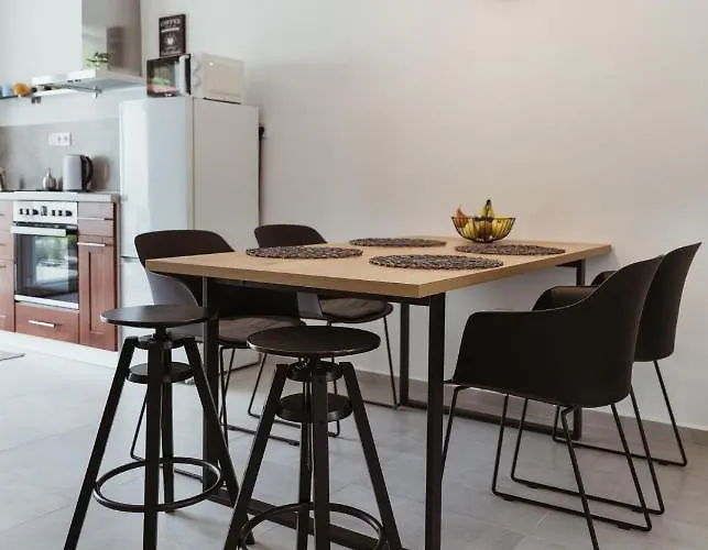 Major11 - Zsolnay Negyed Appartement *